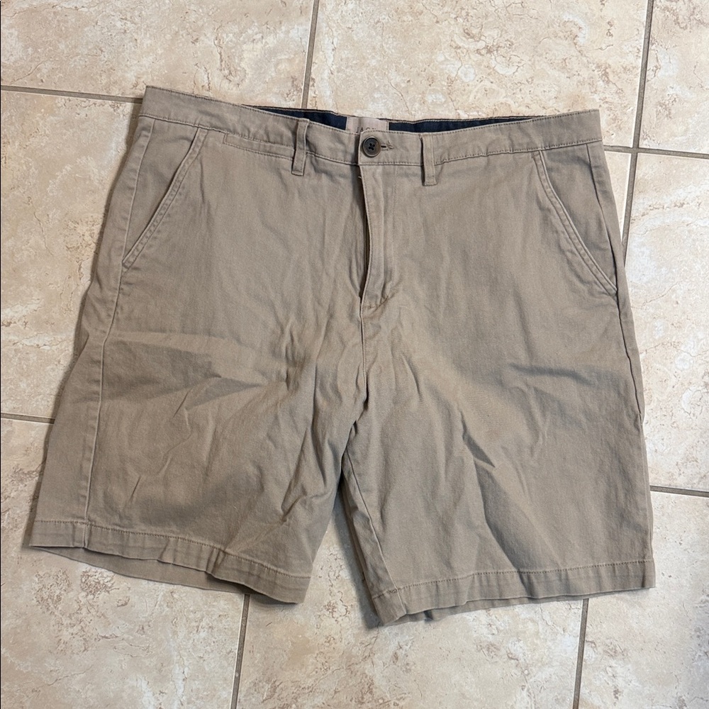 Jachs Men's Tan Flat Front Shorts